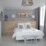 Les Trois Cedres 게스트하우스