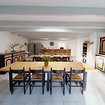 게스트하우스 Les Trois Cedres 3*