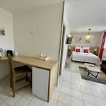 게스트하우스 Les Trois Cedres Saint-Ouen-d'Aunis