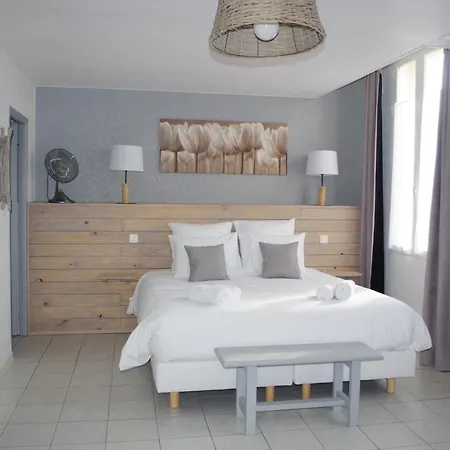 Les Trois Cedres Guest house