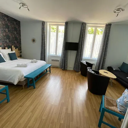 Les Trois Cedres Gasthuis Saint-Ouen-d'Aunis