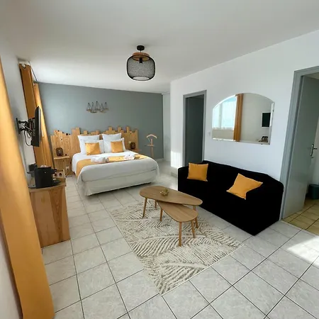 Les Trois Cedres 3* Saint-Ouen-d'Aunis