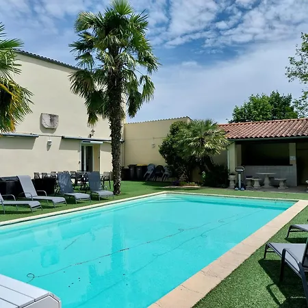 Gasthuis Les Trois Cedres Saint-Ouen-d'Aunis