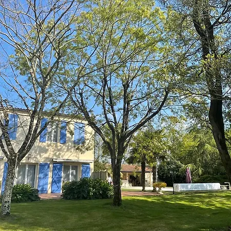 게스트하우스 Les Trois Cedres Saint-Ouen-d'Aunis