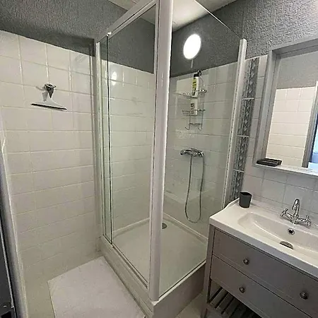 Les Trois Cedres Guest house 3*