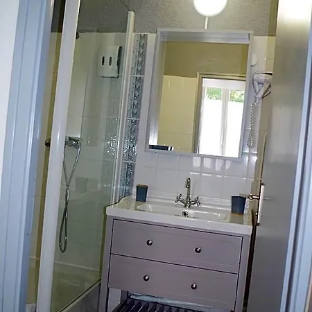 Guest house Les Trois Cedres 3*
